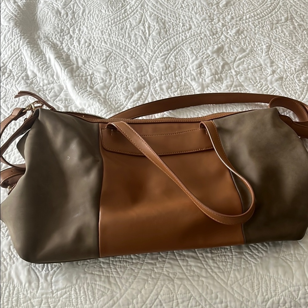 Sole Society Tan and Brown Shoulder Bag.
